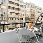 Cismigiu Serenity - 1br Flat With Scenic Balcony 부쿠레슈티