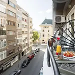 Cismigiu Serenity - 1br Flat With Scenic Balcony * 부쿠레슈티