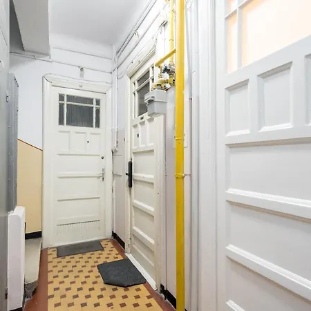 Cismigiu Serenity - 1br Flats With Scenic Balcony *