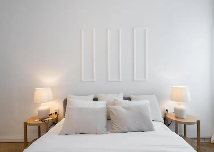 Cismigiu Serenity - 1br Flats With Scenic Balcony * Bukarest