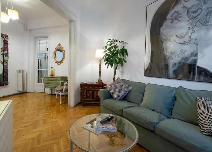 Cismigiu Serenity - 1br Flats With Scenic Balcony Apartman