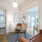 Апартаменти Cismigiu Serenity - 1br Flat With Scenic Balcony Бухарест