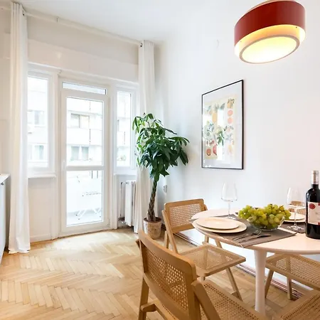 Cismigiu Serenity - 1br Flats With Scenic Balcony * Bukarest