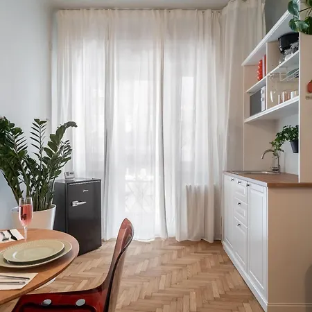 Cismigiu Serenity - 1br Flats With Scenic Balcony Appartamento Bucarest