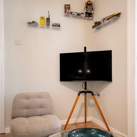 Cismigiu Serenity - 1br Flats With Scenic Balcony