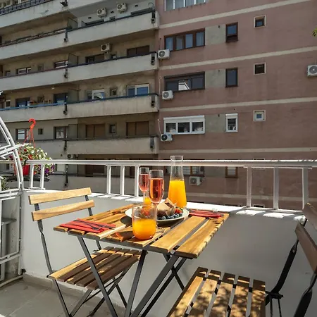 Cismigiu Serenity - 1br Flats With Scenic Balcony *