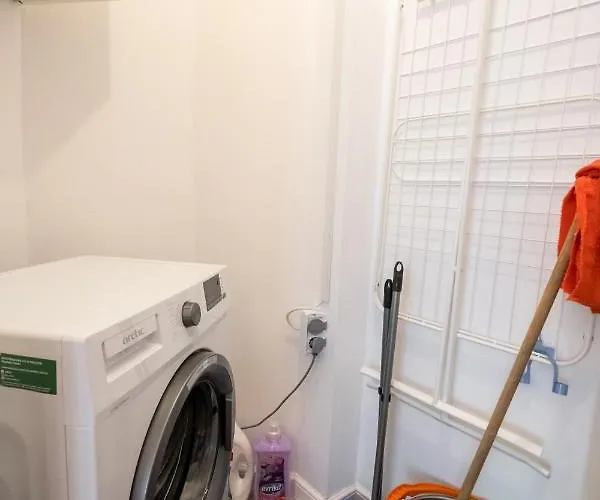 Cismigiu Serenity - 1br Flats With Scenic Balcony