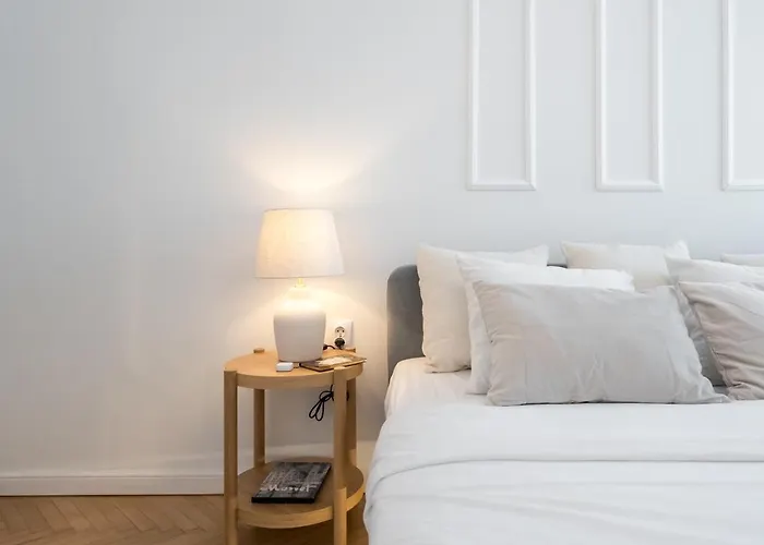 Cismigiu Serenity - 1br Flats With Scenic Balcony