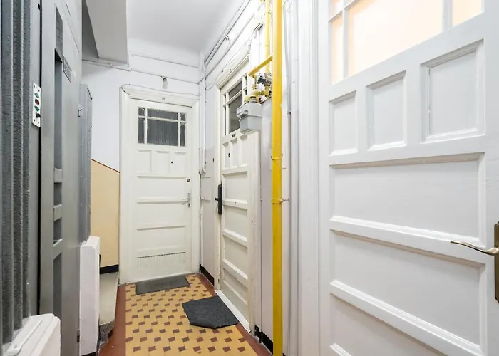 Cismigiu Serenity - 1br Flats With Scenic Balcony *