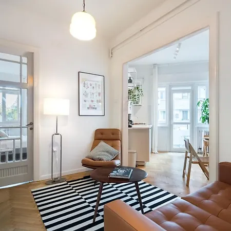 Apartament Cismigiu Serenity: 1br Flat With Scenic Balcony Bukareszt