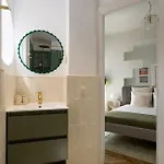 Cismigiu Serenity - 1br Flats With Scenic Balcony Apartament