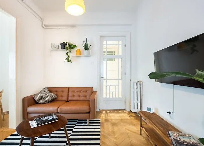 Appartement Cismigiu Serenity - 1br Flats With Scenic Balcony *