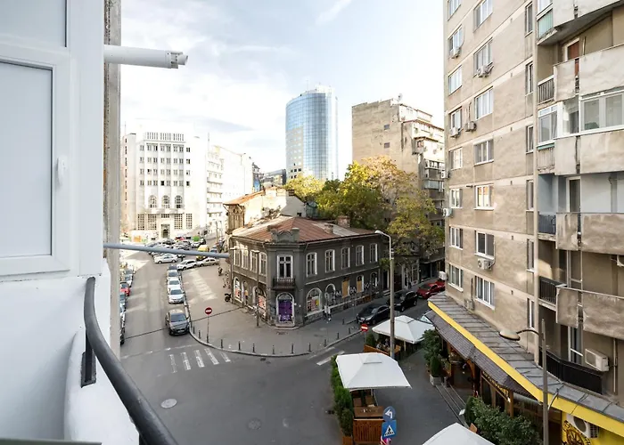 Cismigiu Serenity - 1br Flats With Scenic Balcony *